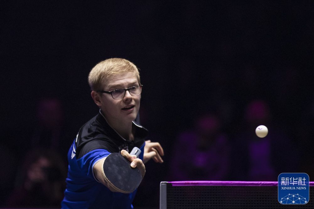 的精神让他 的精神让他