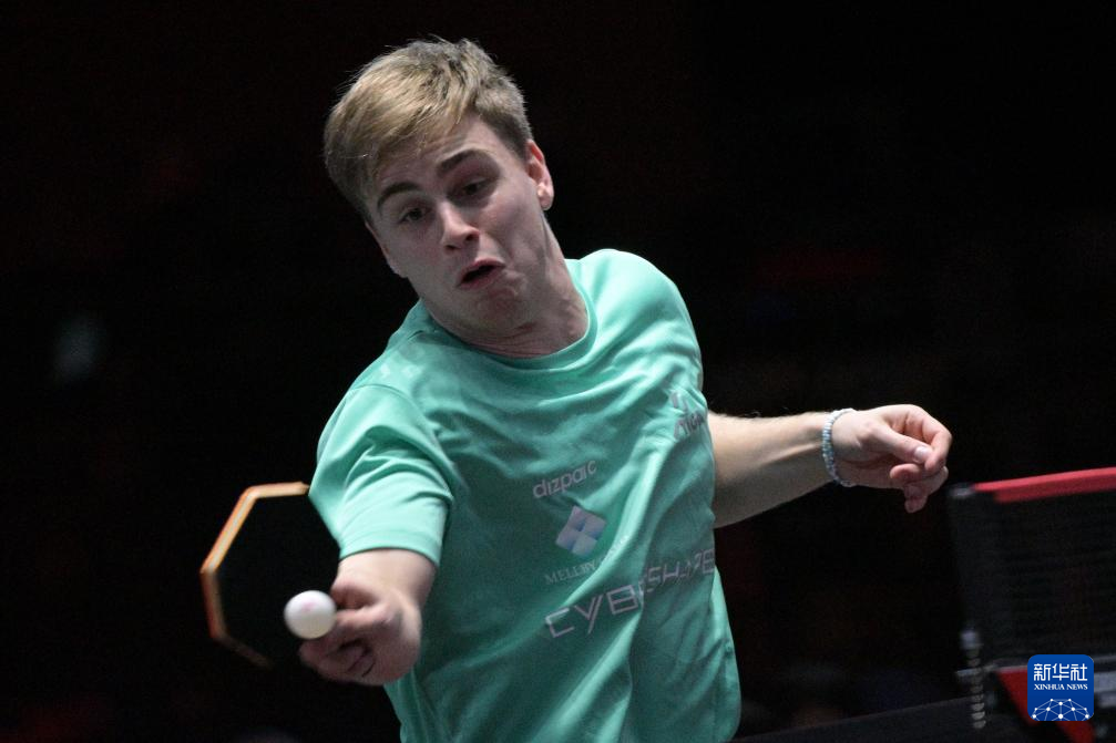 尤其是像斯 尤其是像斯