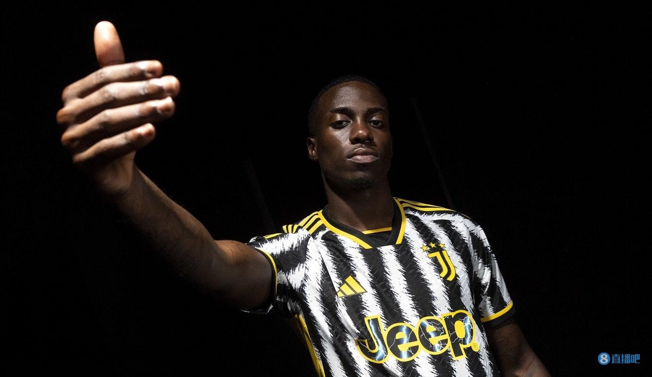 海报中略伦 海报中略伦