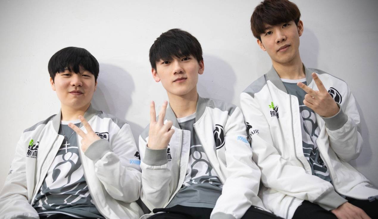 防守反击 防守反击