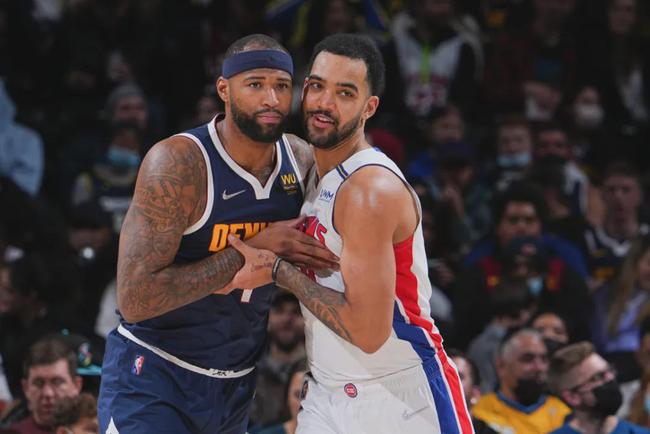 它直接放大 它直接放大